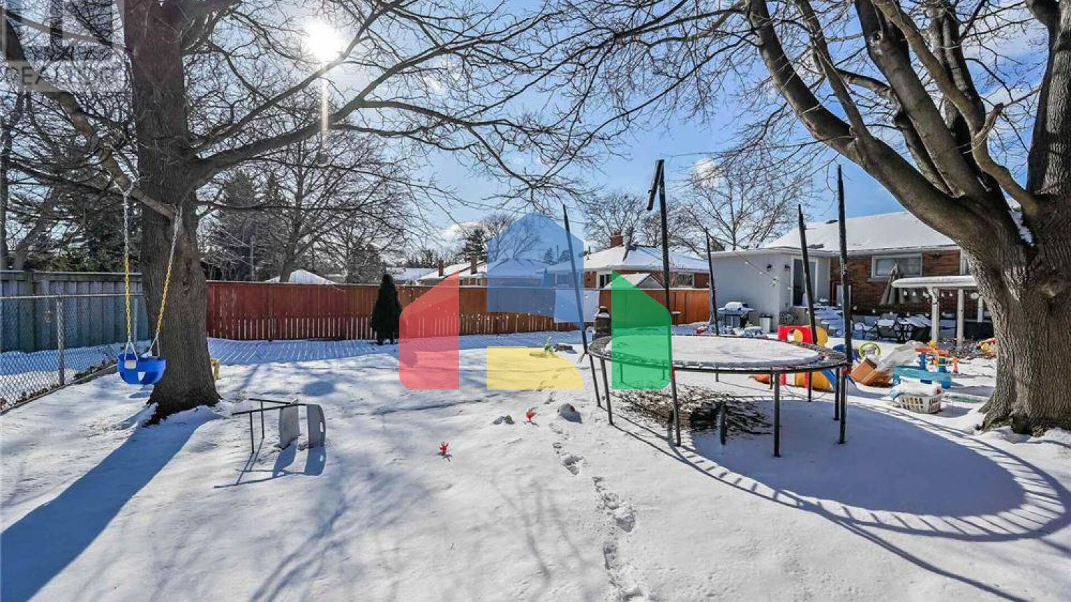 Residential - Single Family Home - Hamilton, Canada - Canada