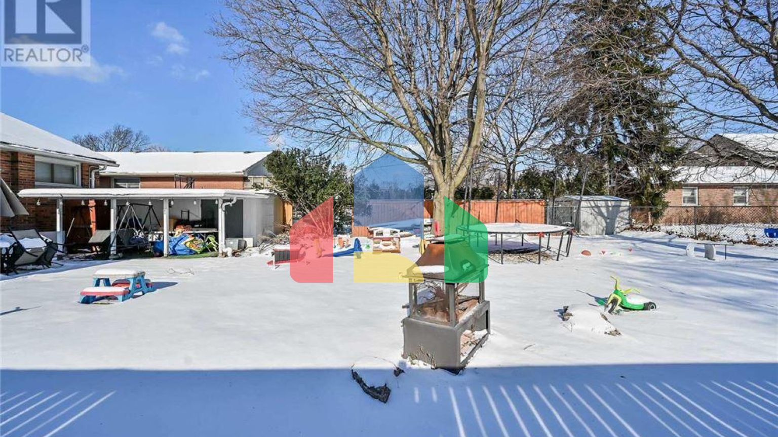 Residential - Single Family Home - Hamilton, Canada - Canada