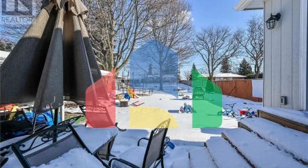 Residential - Single Family Home - Hamilton, Canada - Canada