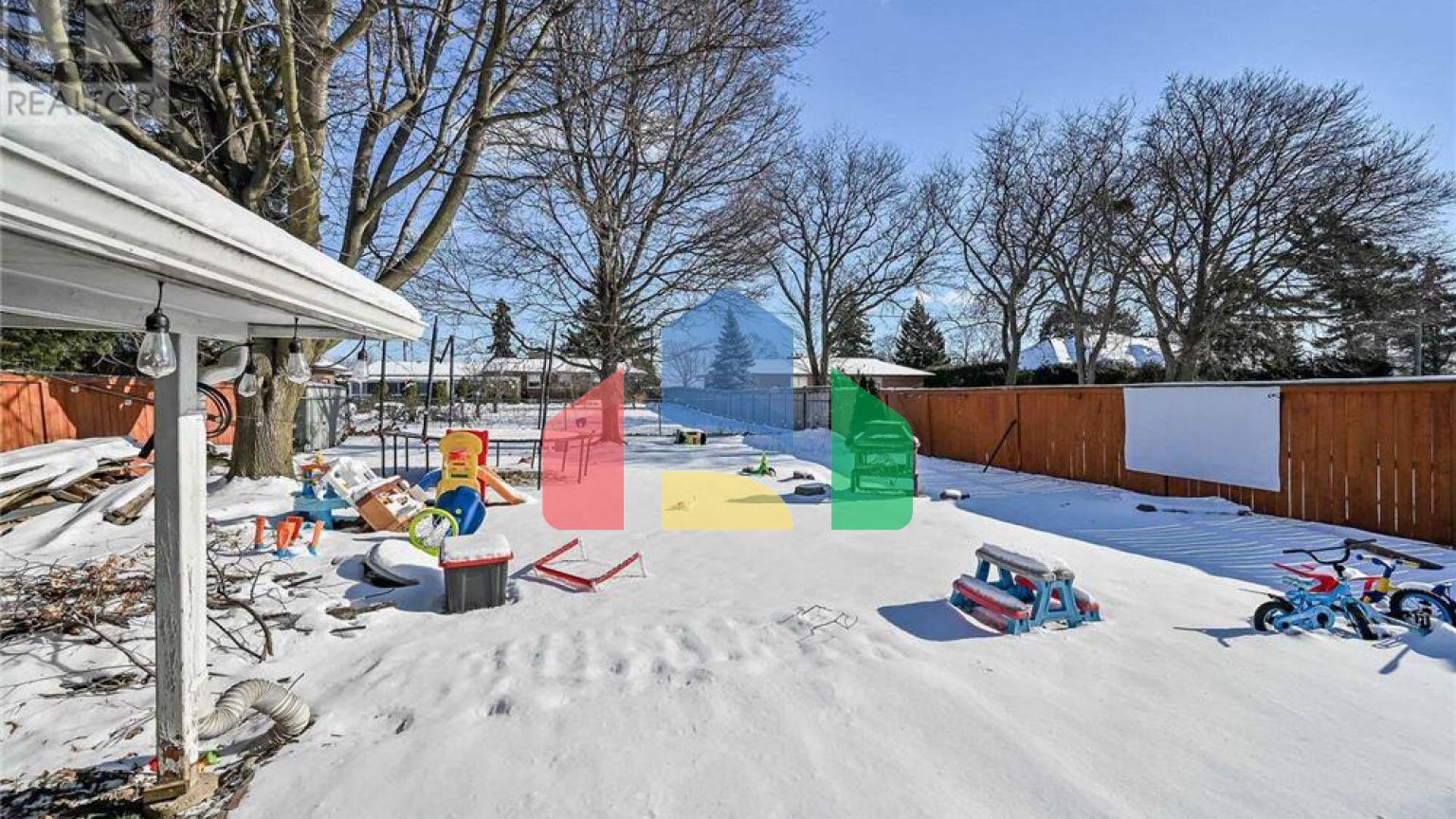 Residential - Single Family Home - Hamilton, Canada - Canada