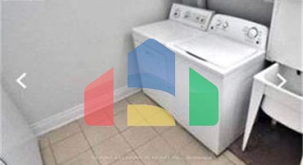 Residential - Single Family Home - Hamilton, Canada - Canada