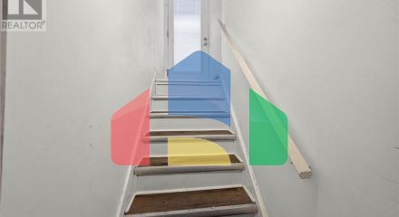 Residential - Single Family Home - Hamilton, Canada - Canada