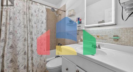 Residential - Single Family Home - Hamilton, Canada - Canada