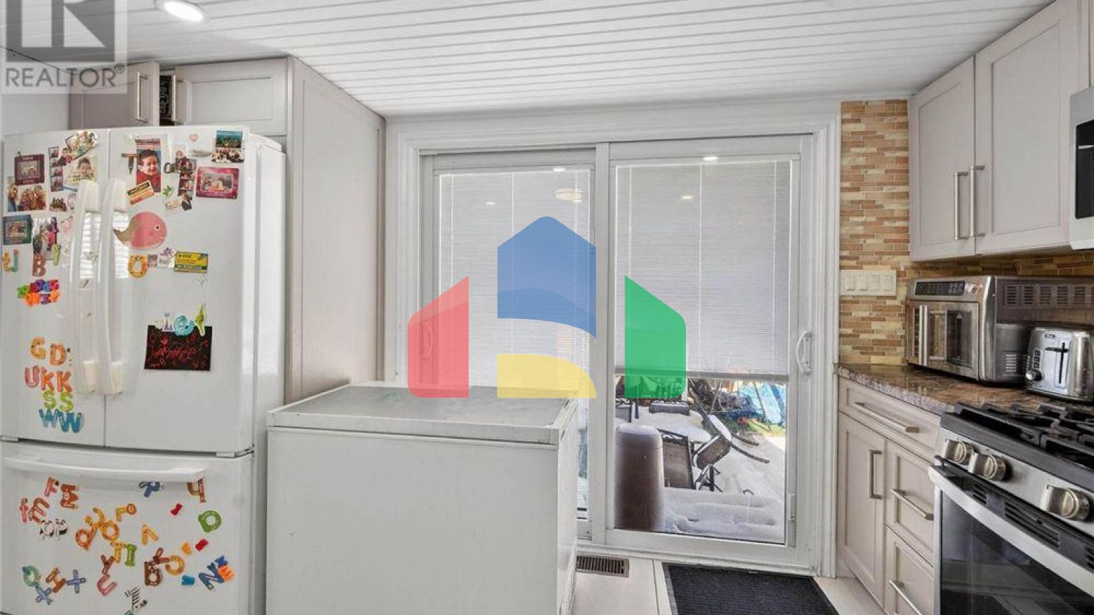 Residential - Single Family Home - Hamilton, Canada - Canada