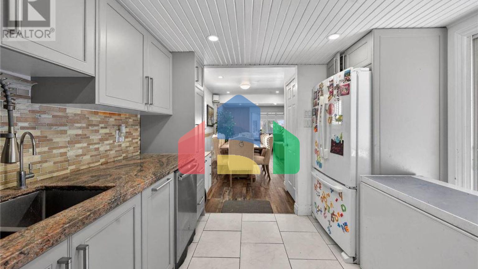 Residential - Single Family Home - Hamilton, Canada - Canada