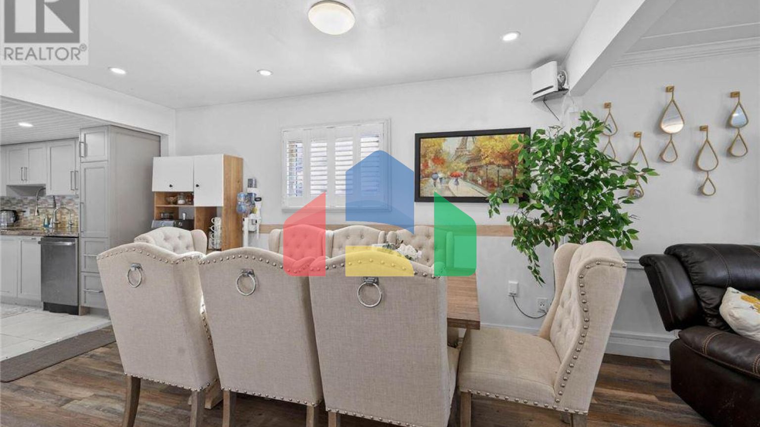 Residential - Single Family Home - Hamilton, Canada - Canada