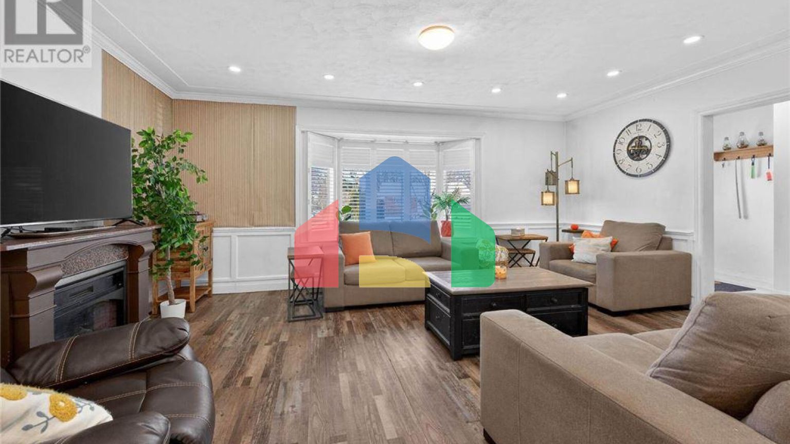 Residential - Single Family Home - Hamilton, Canada - Canada