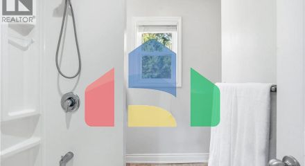 Residential - Single Family Home - Hamilton, Canada - Canada