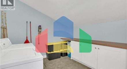 Residential - Single Family Home - Hamilton, Canada - Canada