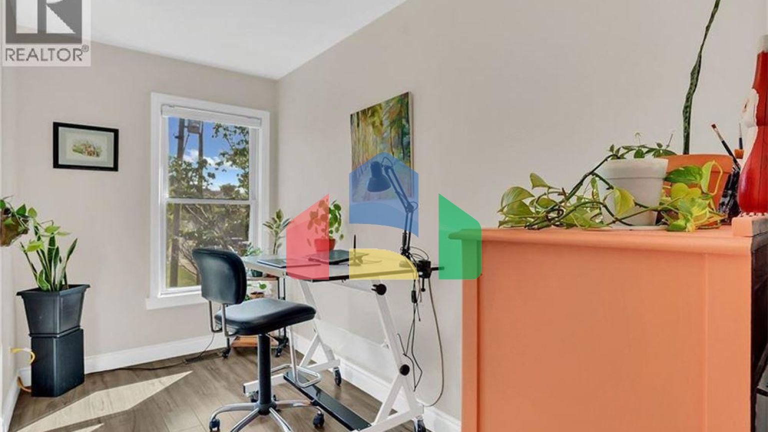 Residential - Single Family Home - Hamilton, Canada - Canada