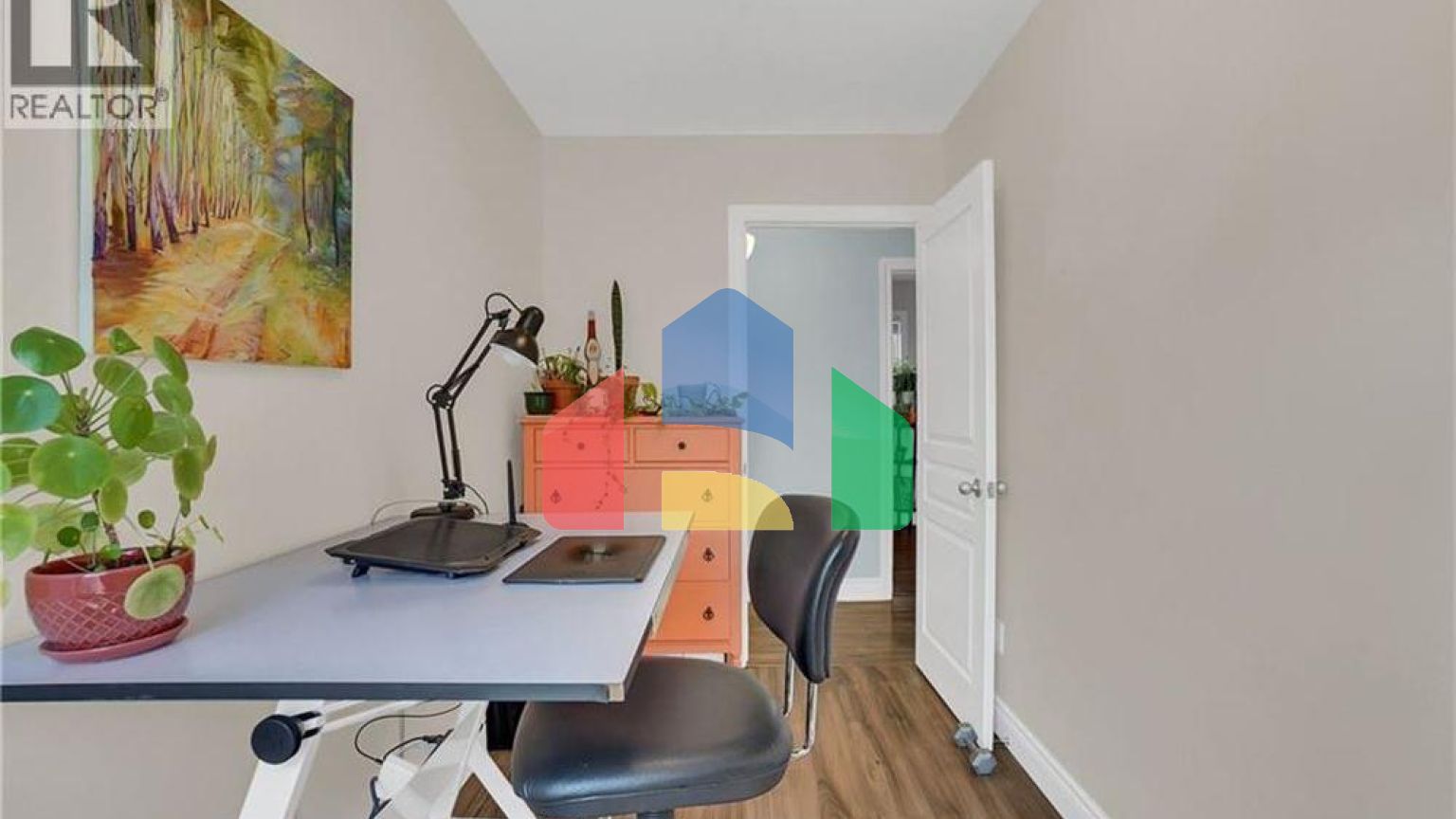 Residential - Single Family Home - Hamilton, Canada - Canada