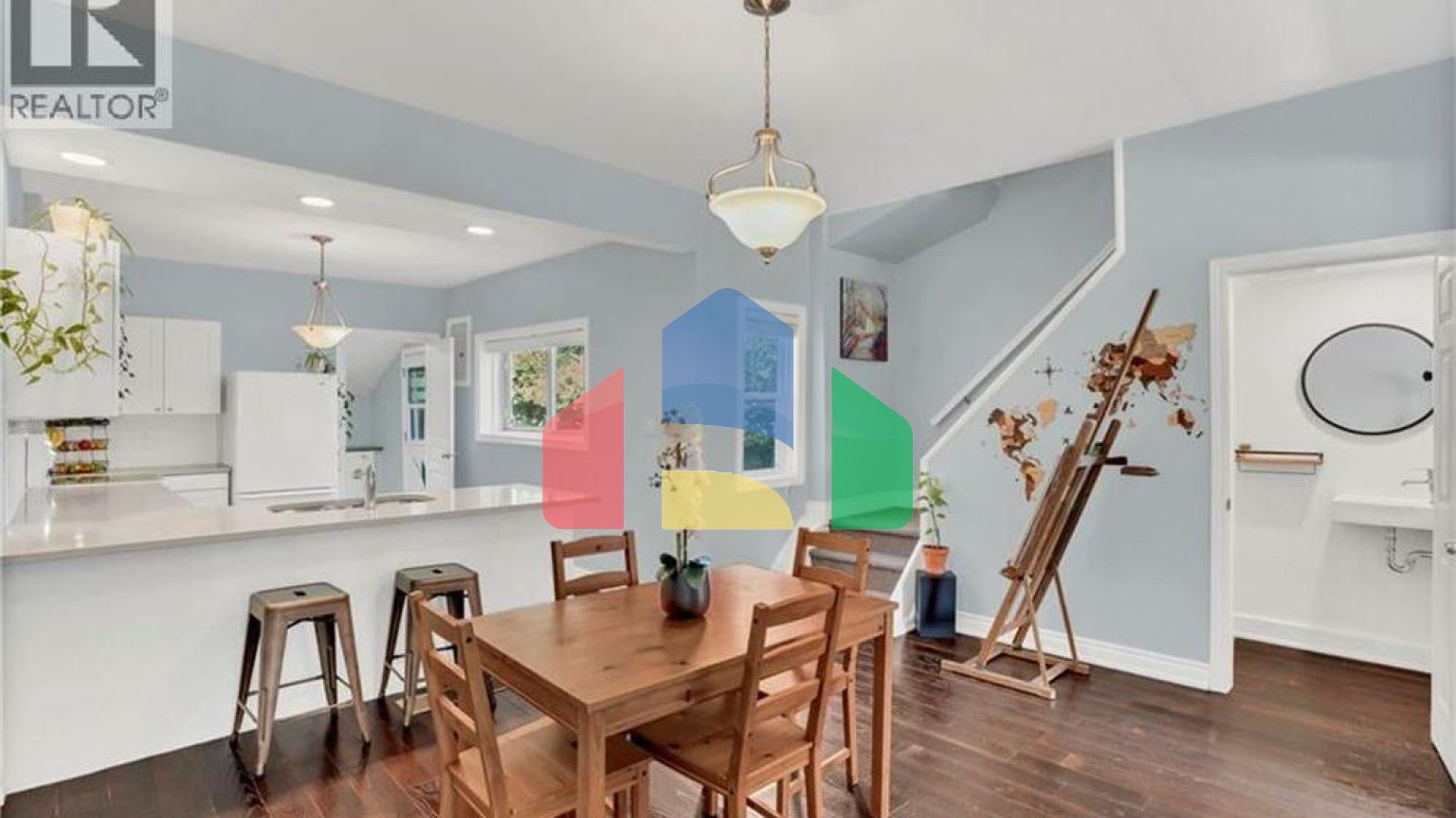 Residential - Single Family Home - Hamilton, Canada - Canada