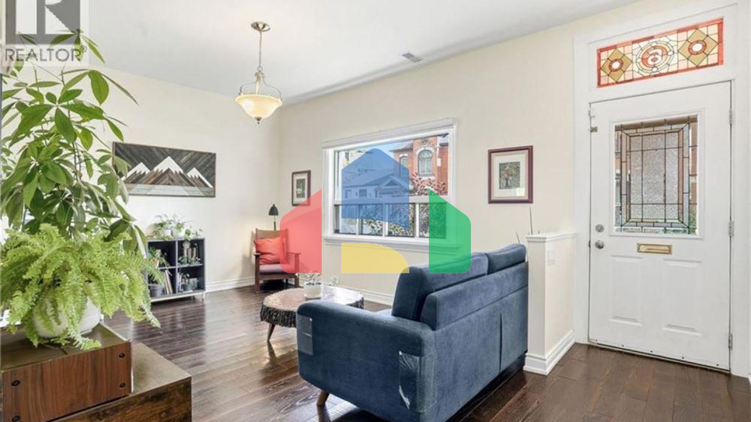 Residential - Single Family Home - Hamilton, Canada - Canada