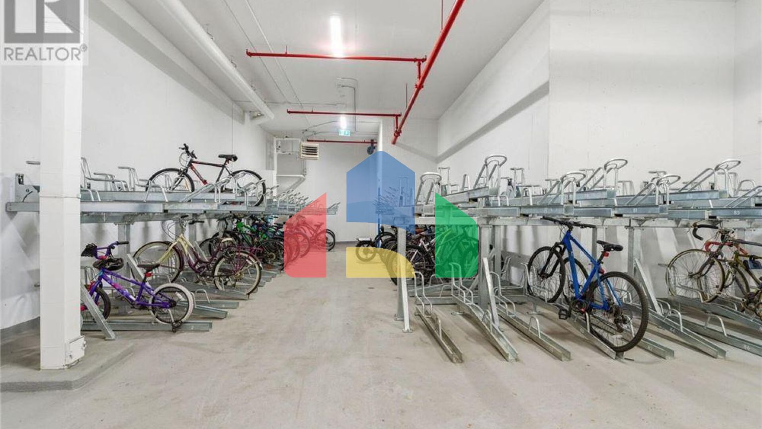 Residential - Single Family Home - Hamilton, Canada - Canada