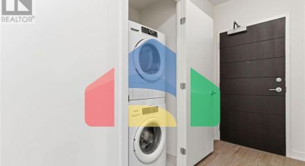 Residential - Single Family Home - Hamilton, Canada - Canada