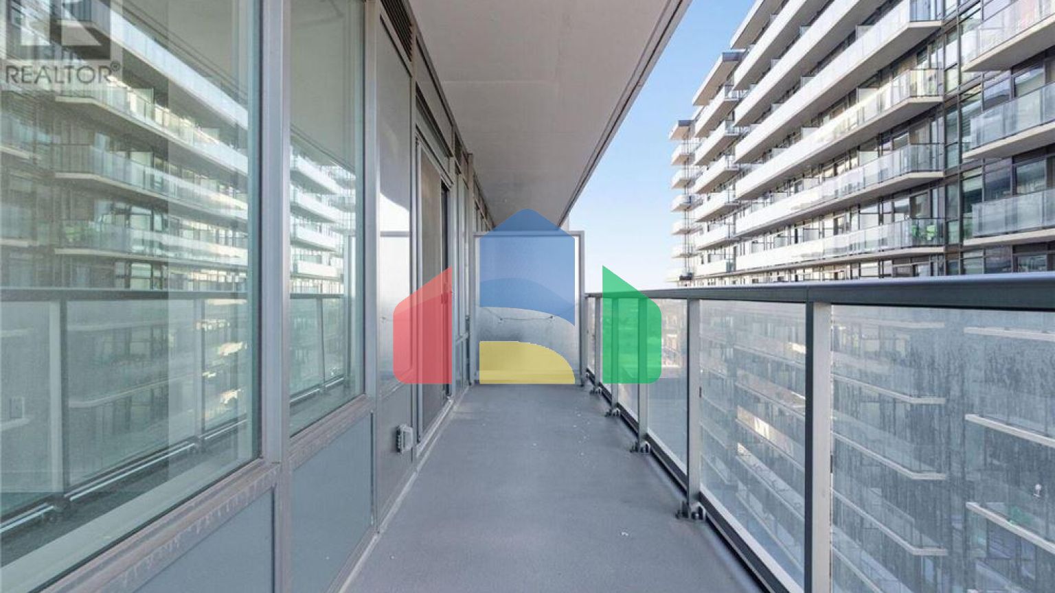 Residential - Single Family Home - Hamilton, Canada - Canada