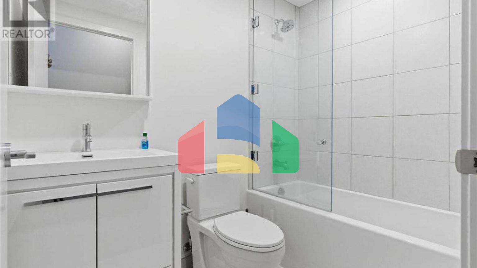 Residential - Single Family Home - Hamilton, Canada - Canada