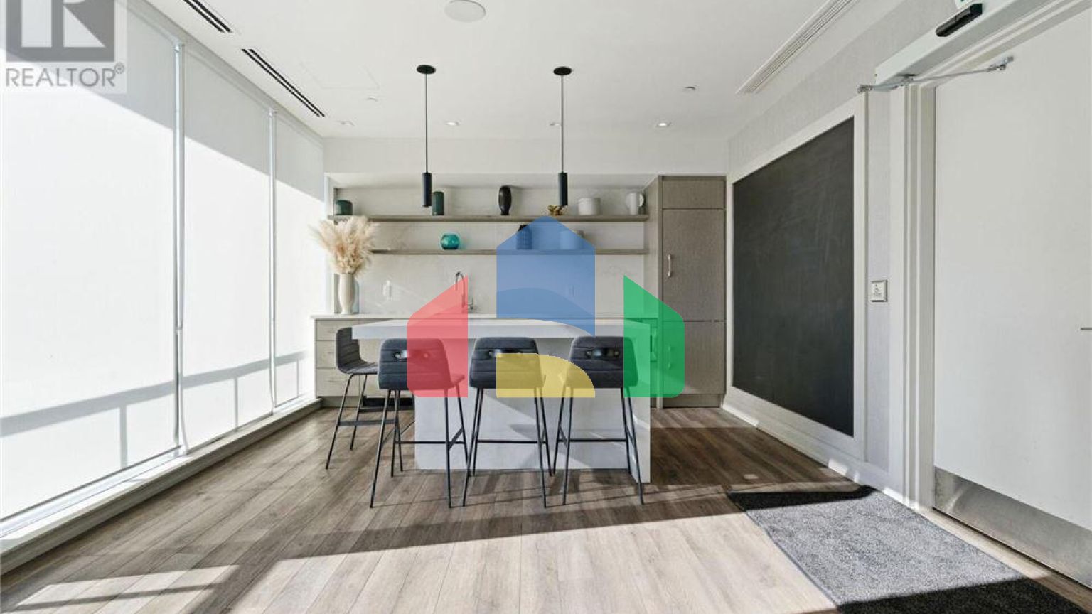 Residential - Single Family Home - Hamilton, Canada - Canada