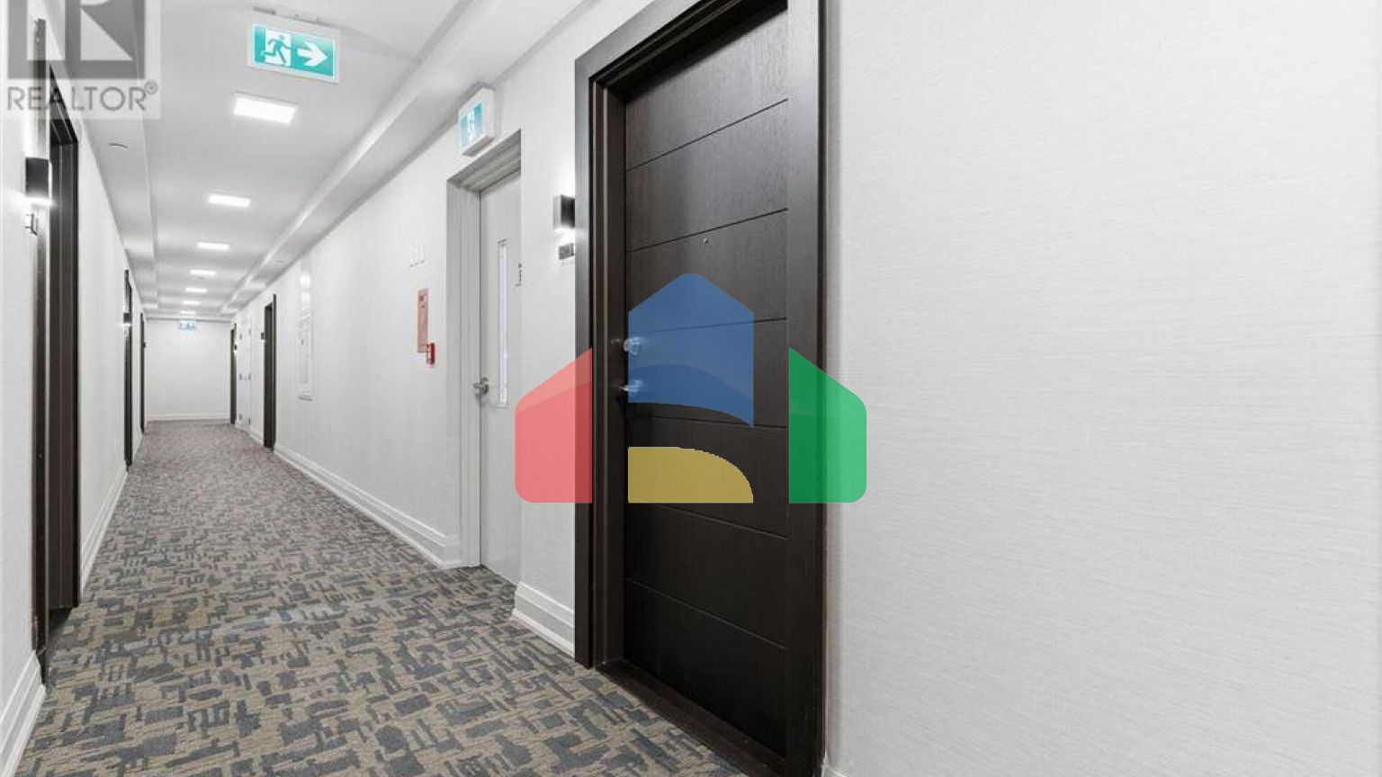 Residential - Single Family Home - Hamilton, Canada - Canada