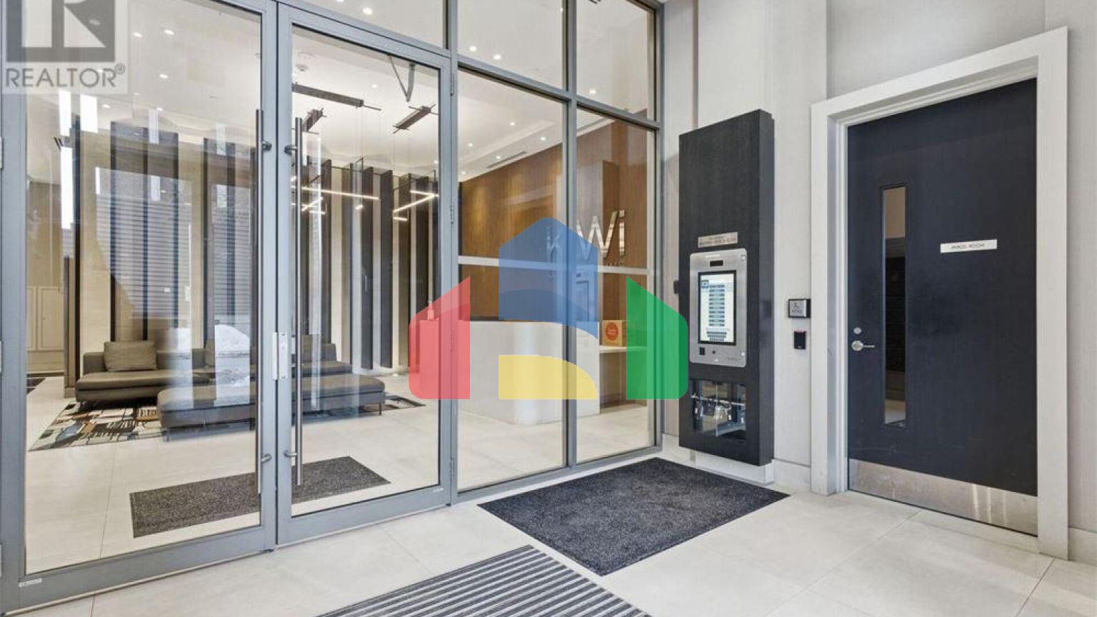 Residential - Single Family Home - Hamilton, Canada - Canada