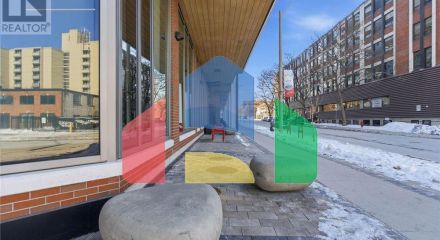 Residential - Single Family Home - Hamilton, Canada - Canada