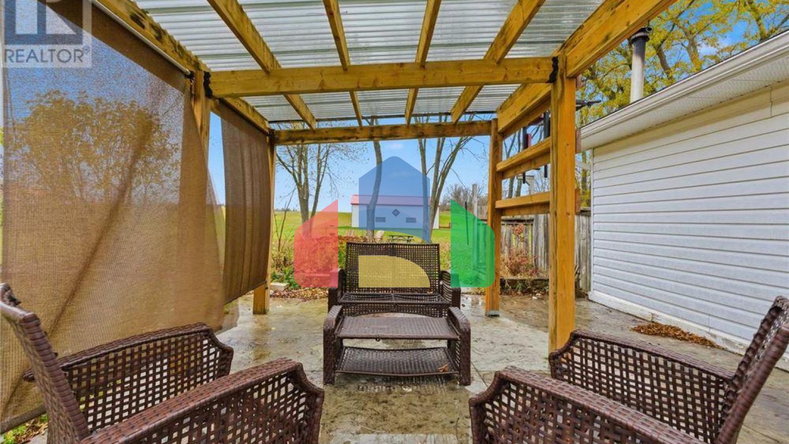 Residential - Single Family Home - Hamilton, Canada - Canada