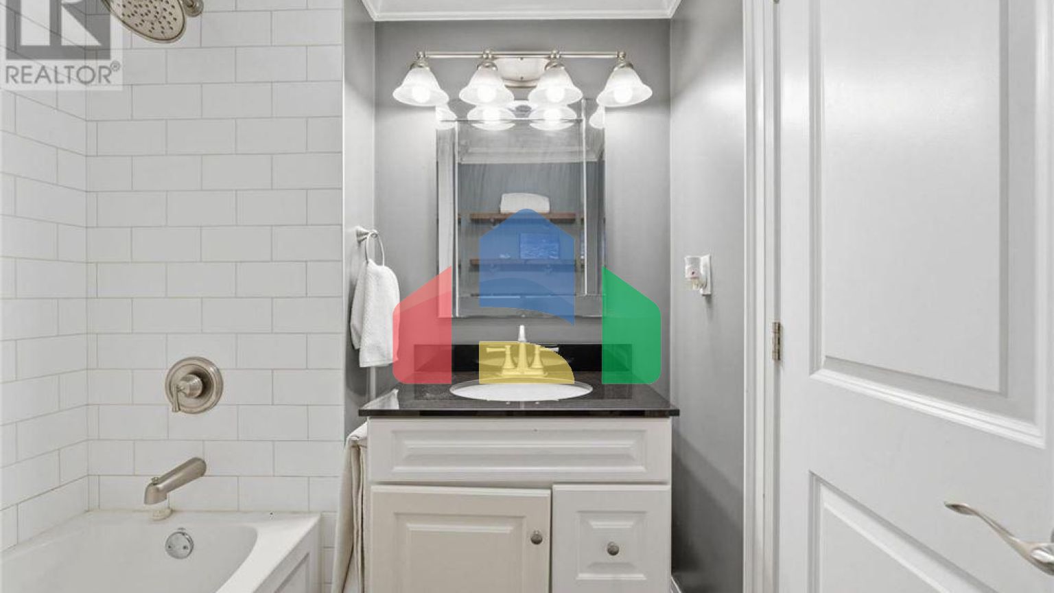 Residential - Single Family Home - Hamilton, Canada - Canada