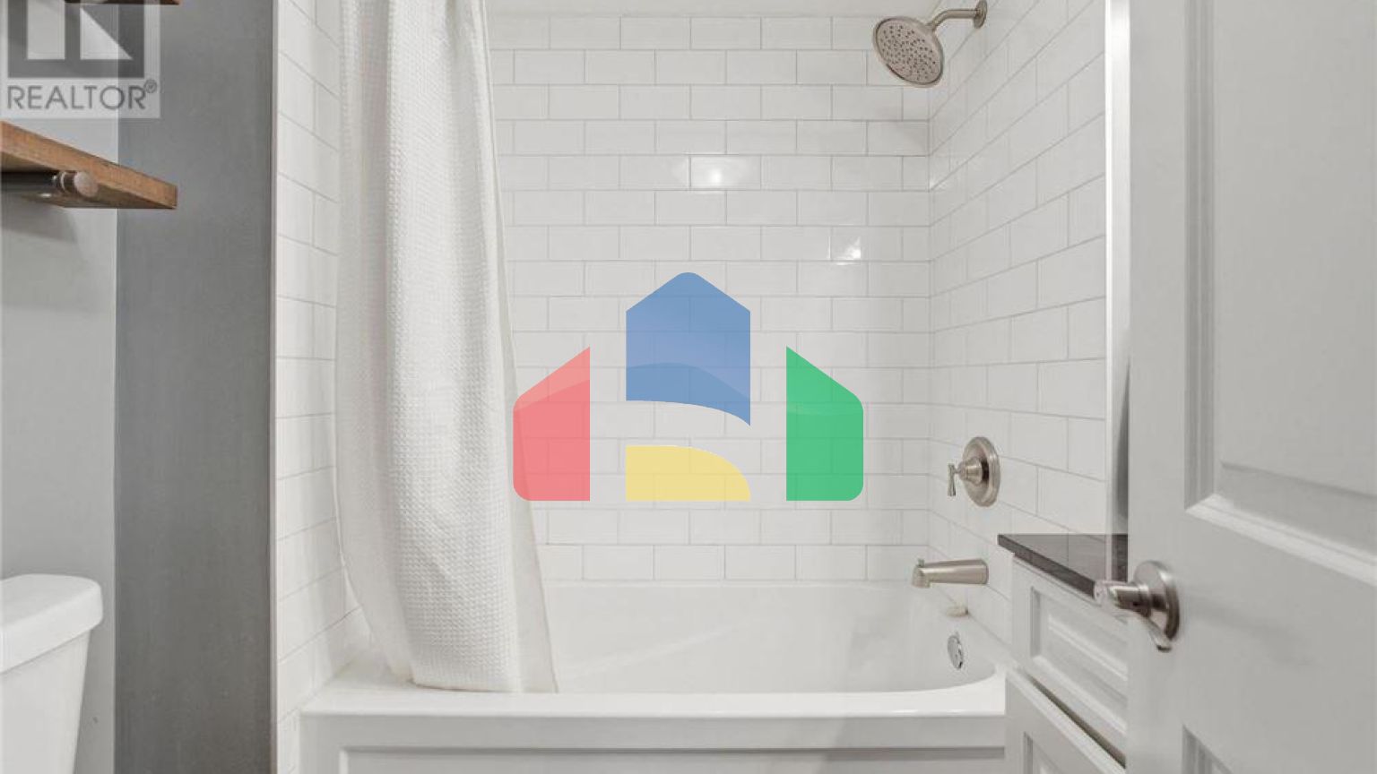 Residential - Single Family Home - Hamilton, Canada - Canada