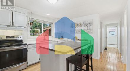 Residential - Single Family Home - Hamilton, Canada - Canada