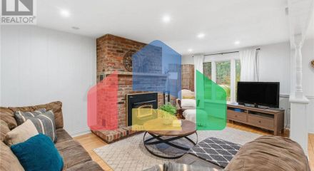 Residential - Single Family Home - Hamilton, Canada - Canada