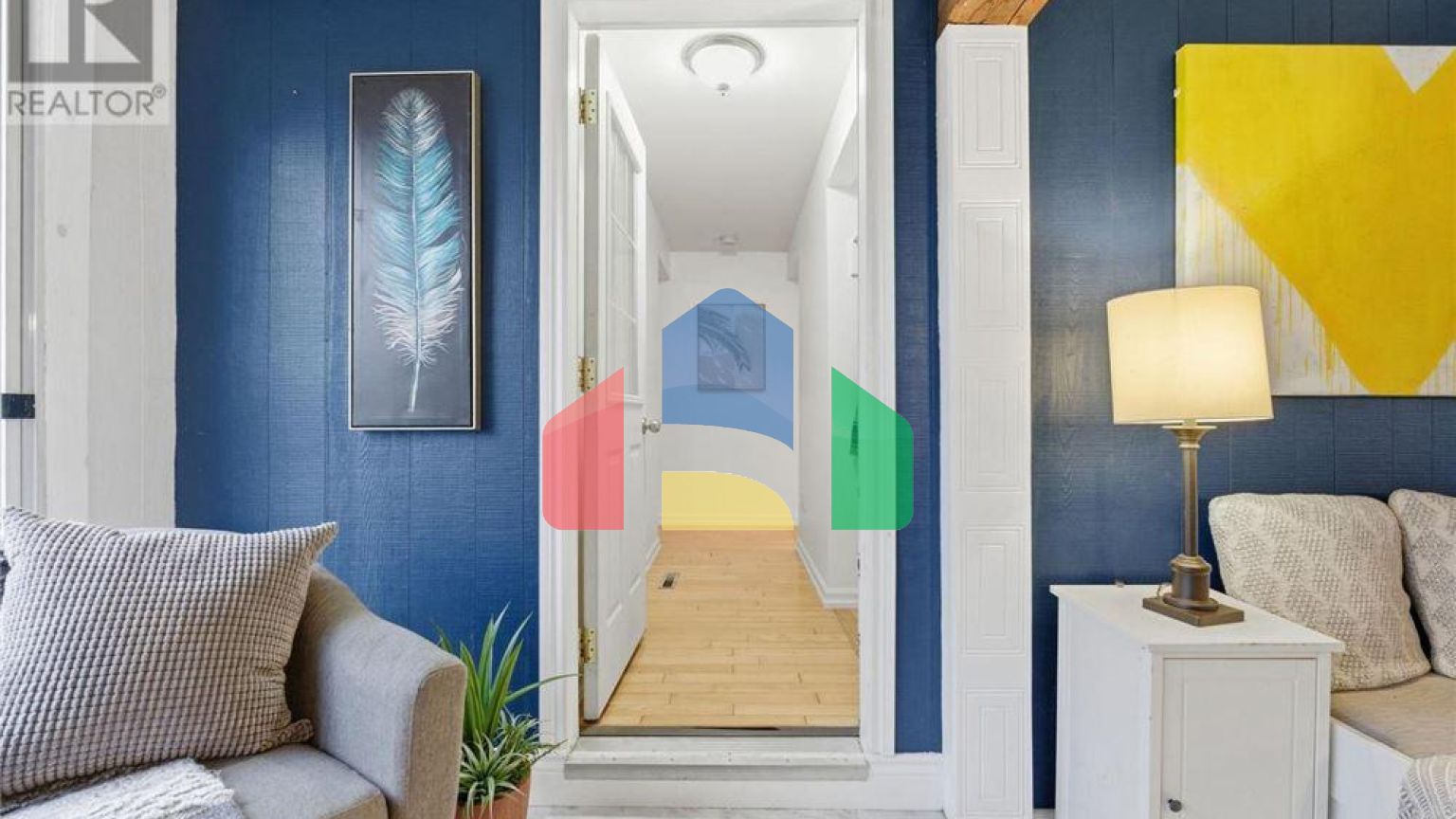 Residential - Single Family Home - Hamilton, Canada - Canada