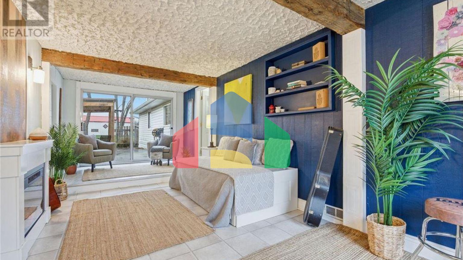 Residential - Single Family Home - Hamilton, Canada - Canada