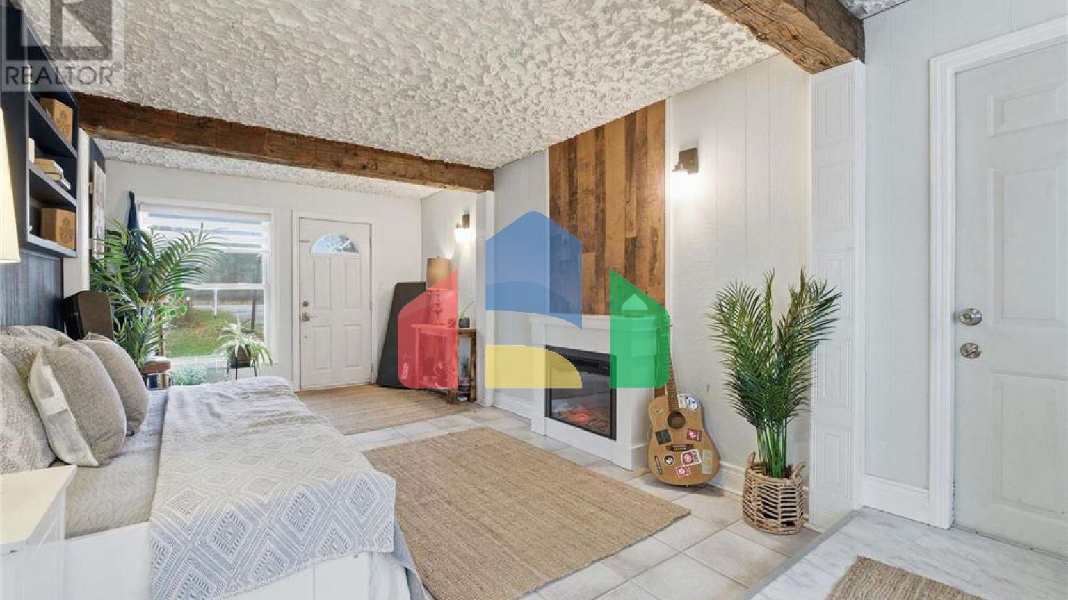 Residential - Single Family Home - Hamilton, Canada - Canada