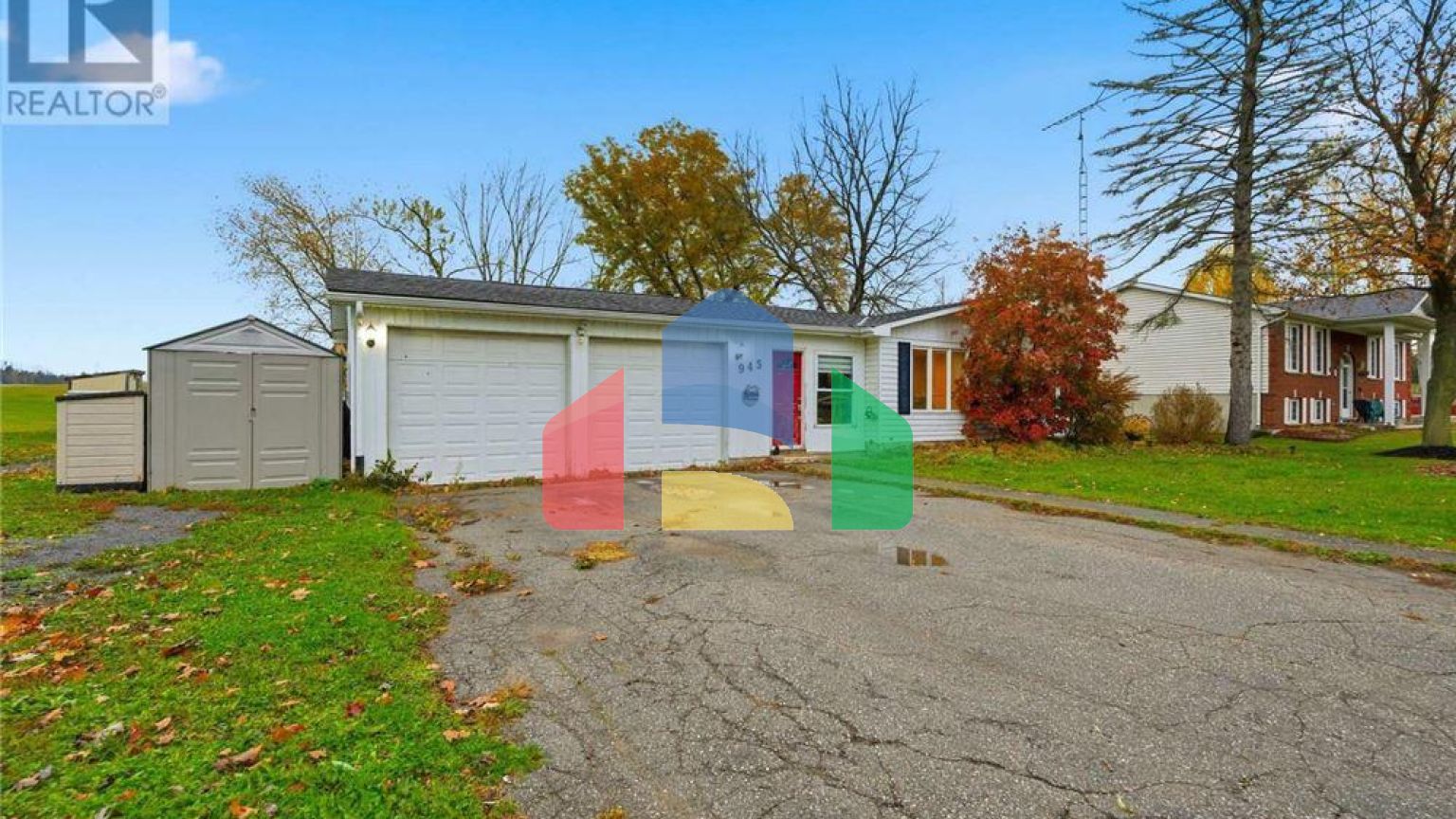 Residential - Single Family Home - Hamilton, Canada - Canada