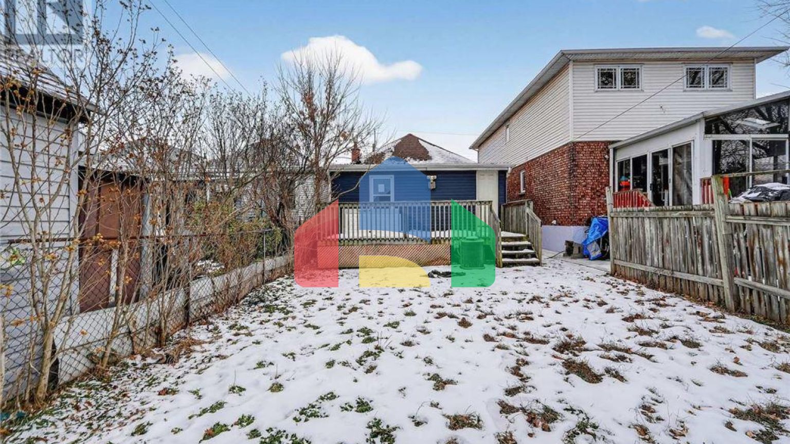 Residential - Single Family Home - Hamilton, Canada - Canada