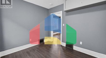 Residential - Single Family Home - Hamilton, Canada - Canada