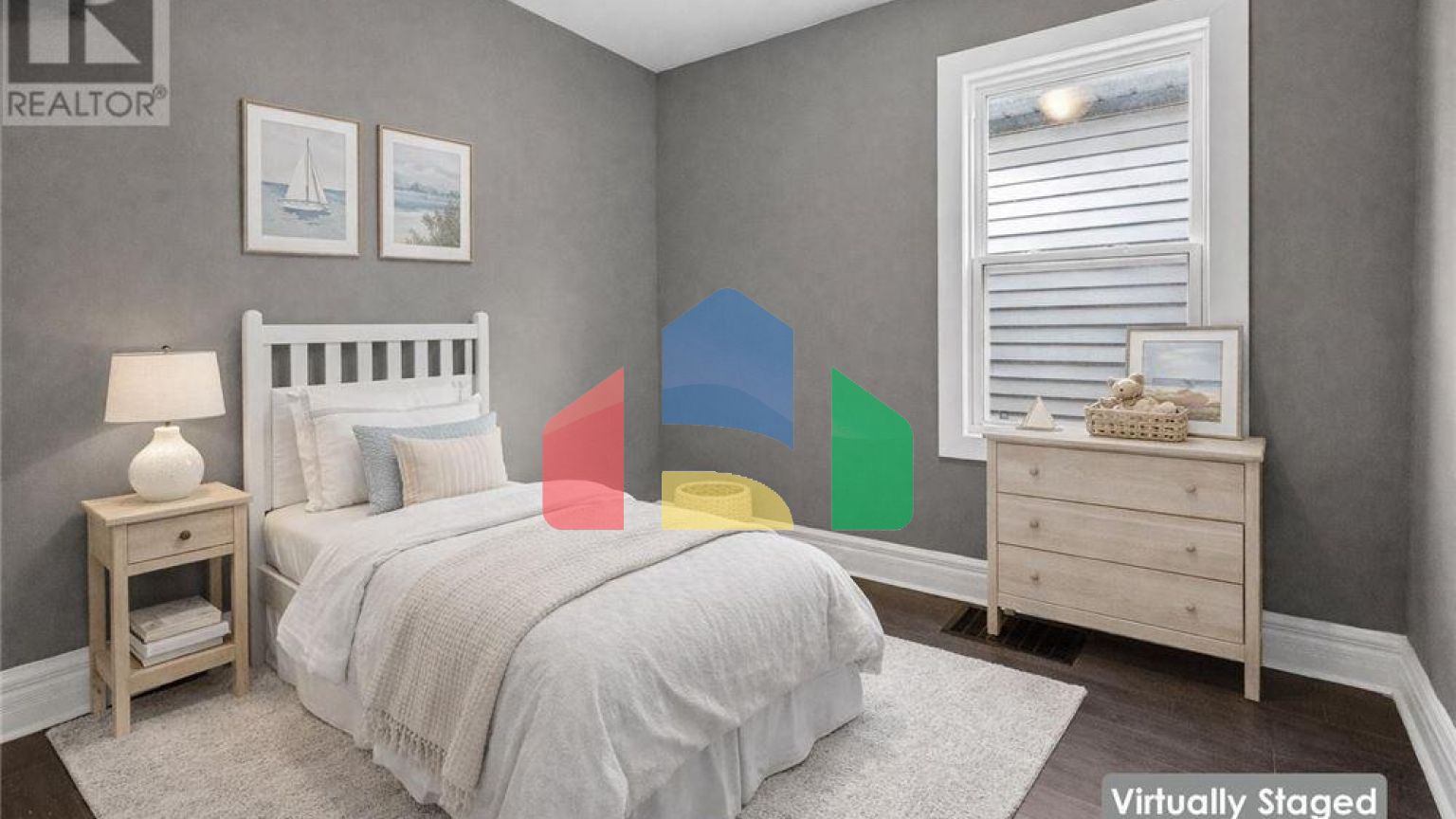 Residential - Single Family Home - Hamilton, Canada - Canada