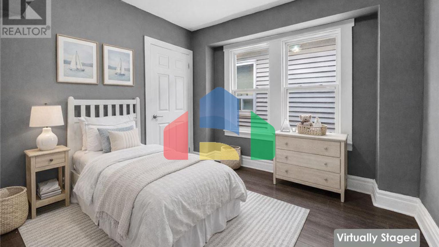 Residential - Single Family Home - Hamilton, Canada - Canada