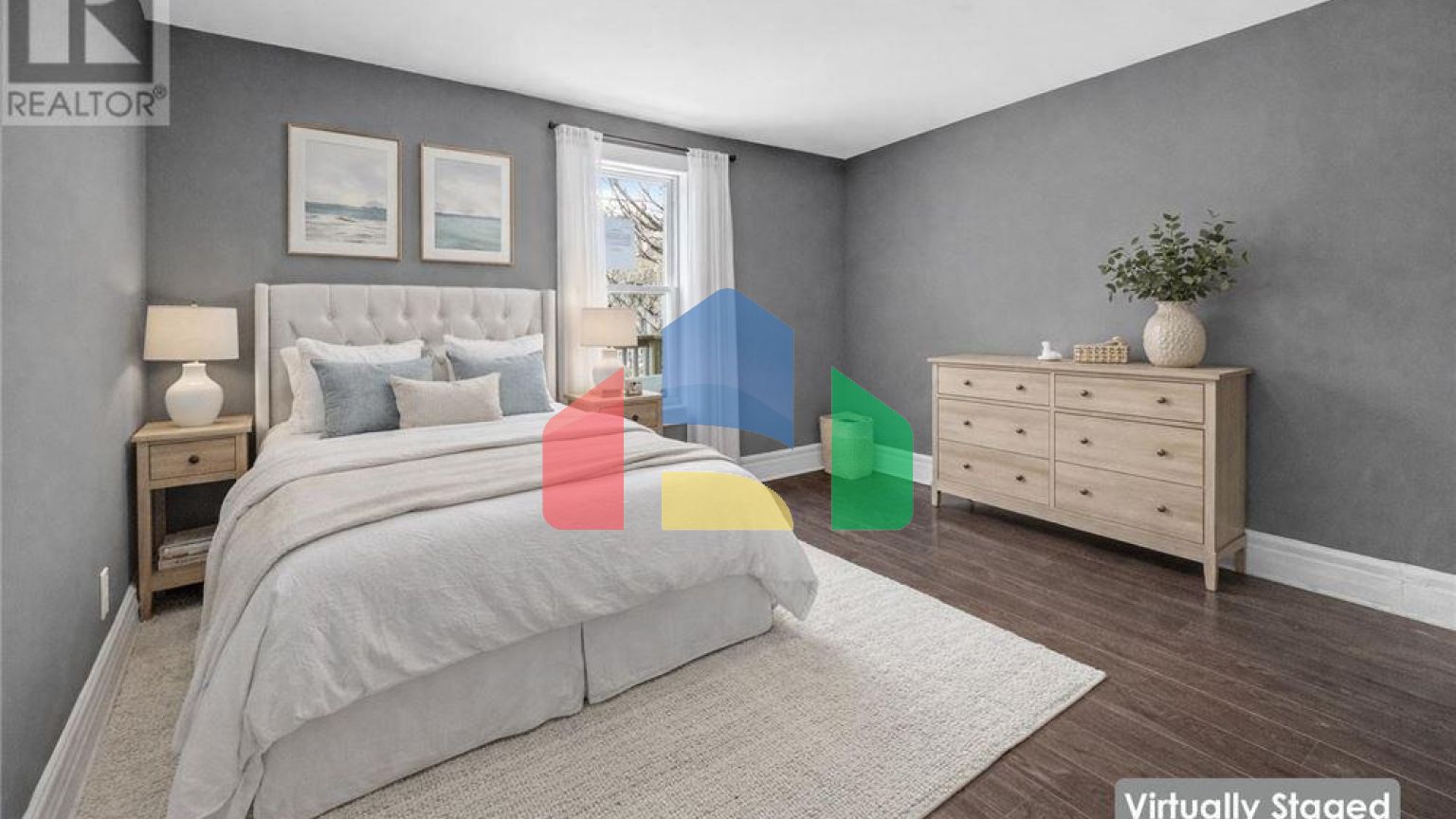 Residential - Single Family Home - Hamilton, Canada - Canada