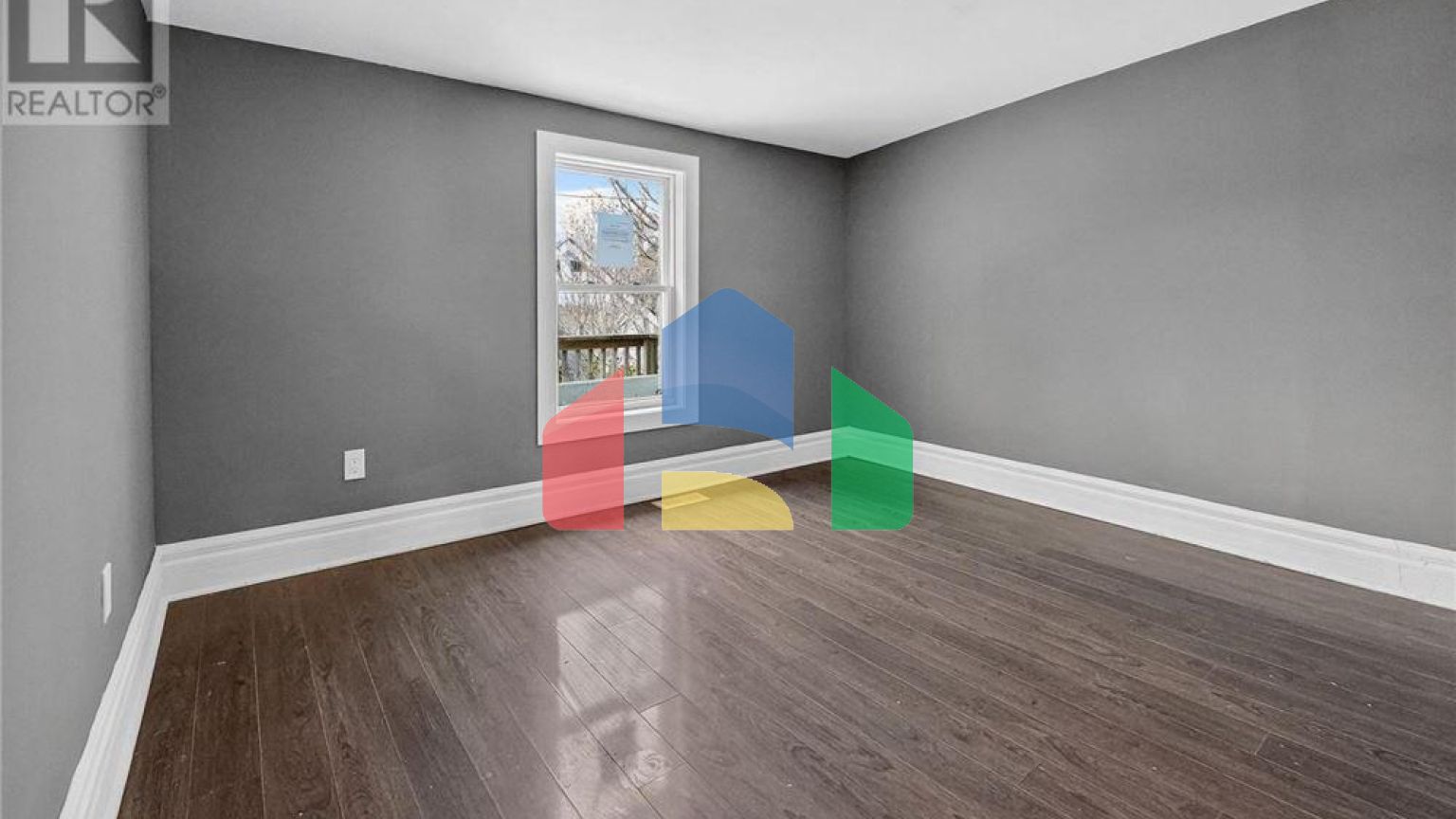 Residential - Single Family Home - Hamilton, Canada - Canada