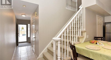Residential - Condo/Apartment - Hamilton, Canada - Canada