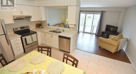 Residential - Condo/Apartment - Hamilton, Canada - Canada