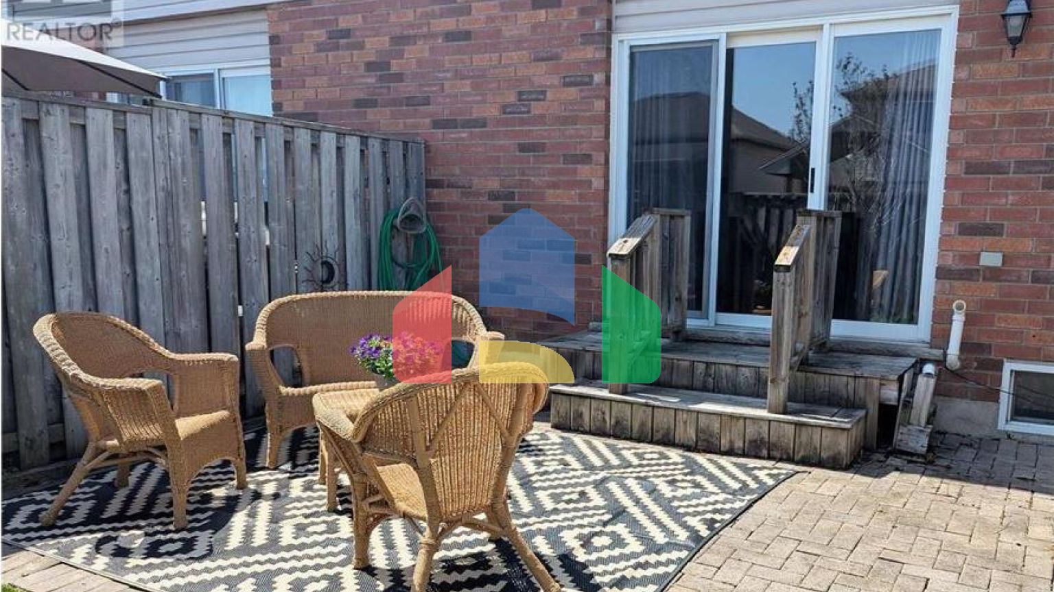 Residential - Condo/Apartment - Hamilton, Canada - Canada