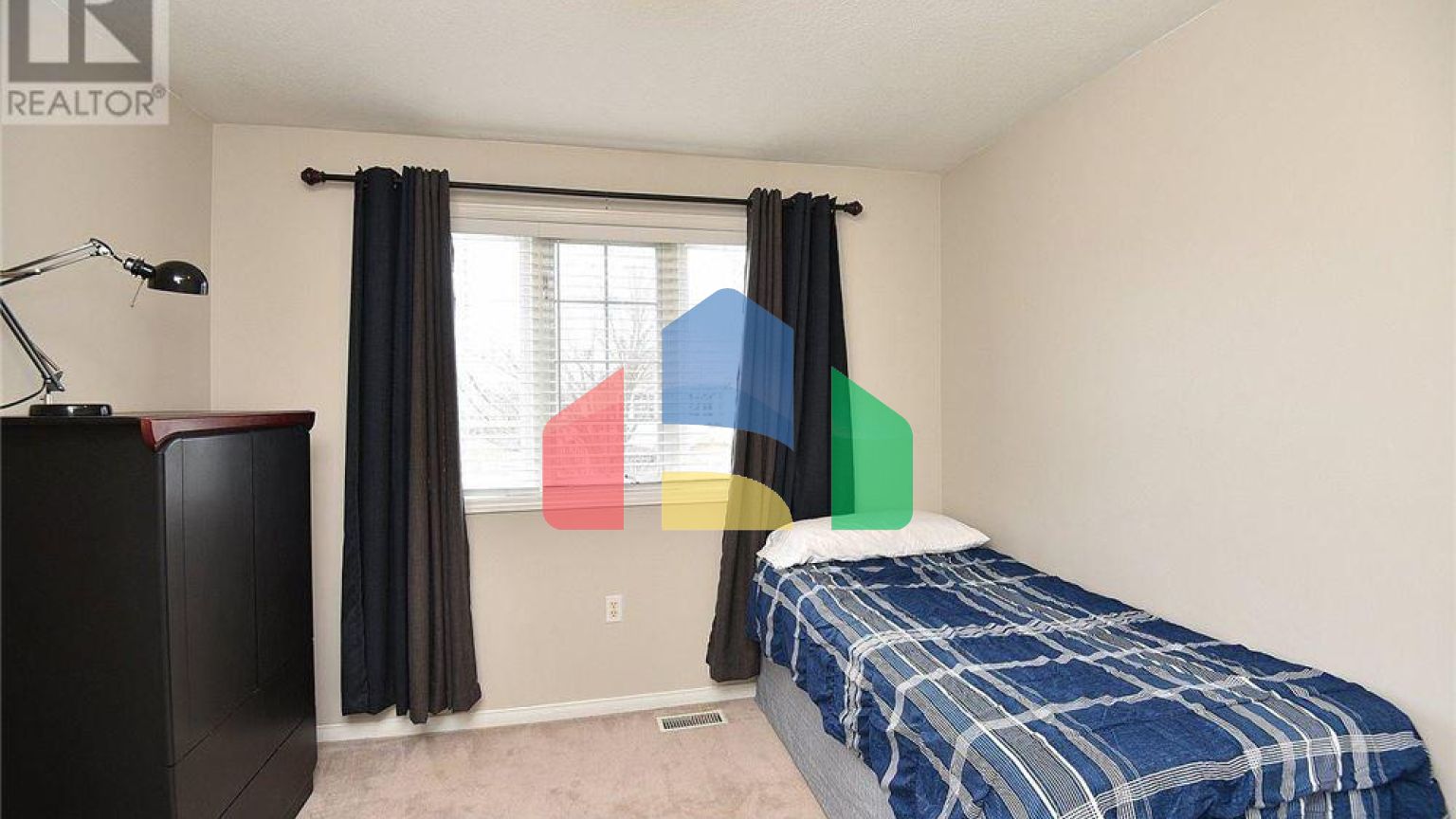 Residential - Condo/Apartment - Hamilton, Canada - Canada