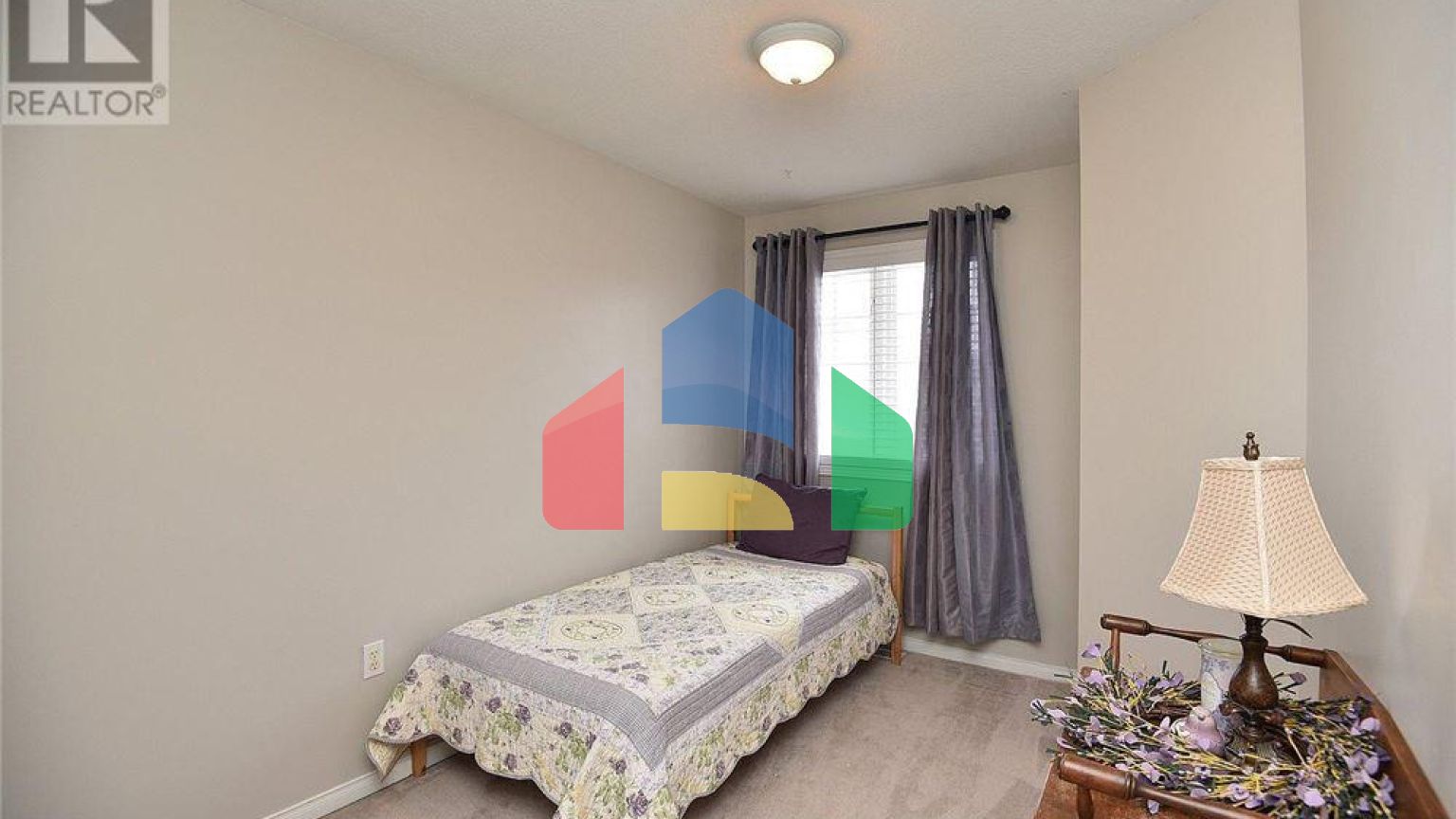 Residential - Condo/Apartment - Hamilton, Canada - Canada