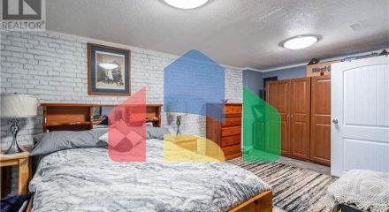 Residential - Single Family Home - Hamilton, Canada - Canada