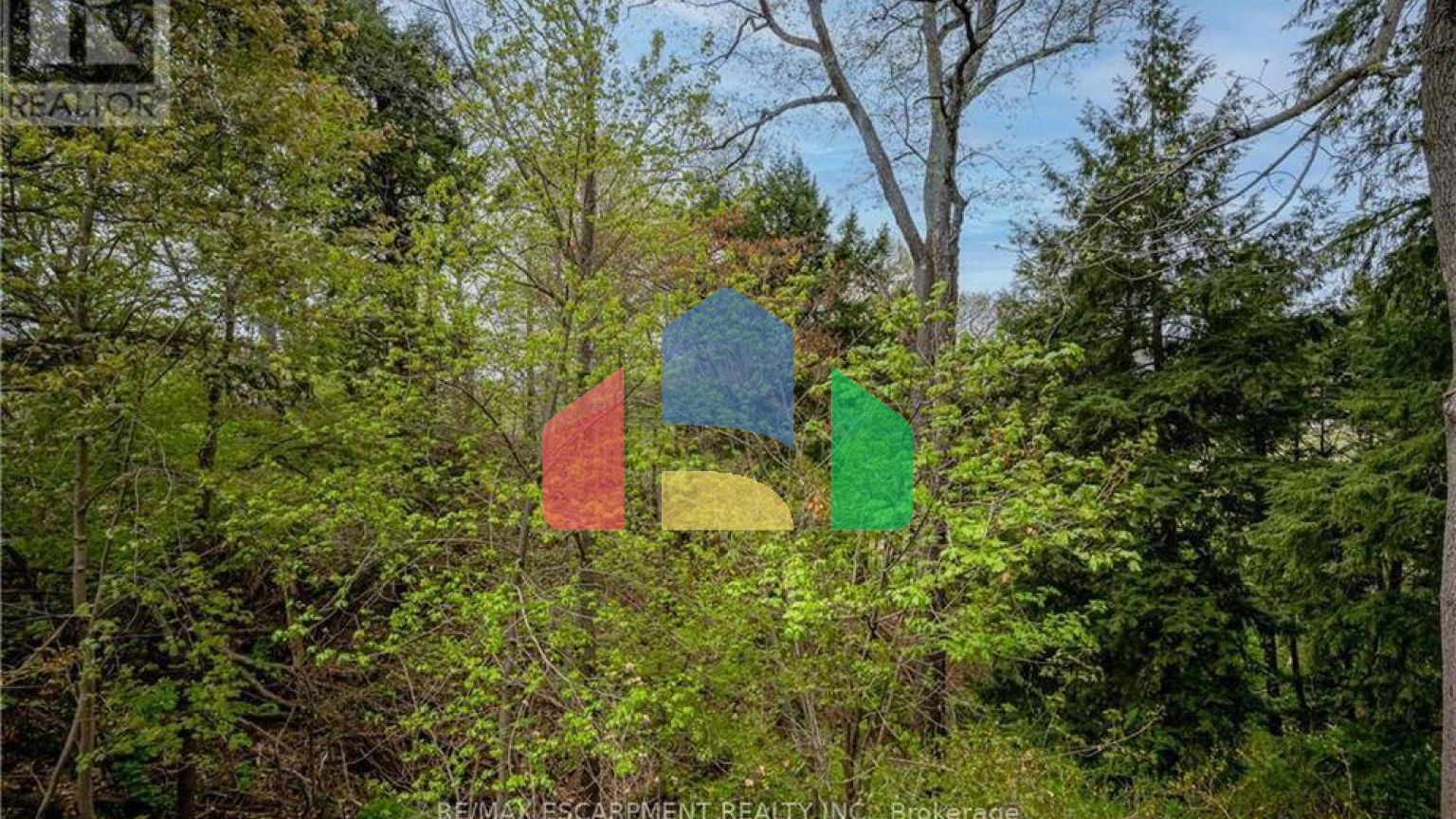 Residential - Single Family Home - Hamilton, Canada - Canada