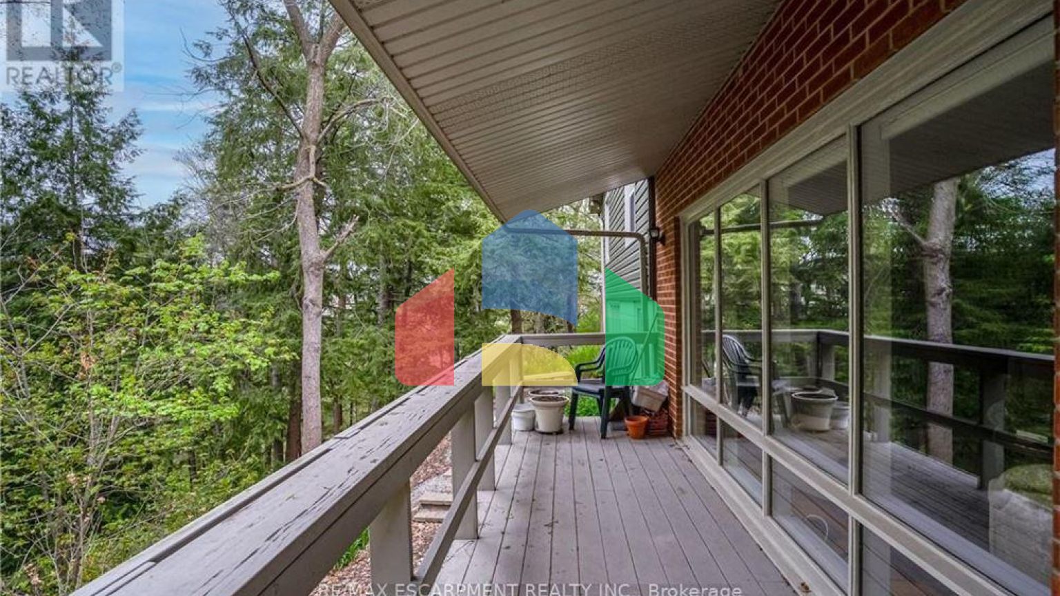 Residential - Single Family Home - Hamilton, Canada - Canada