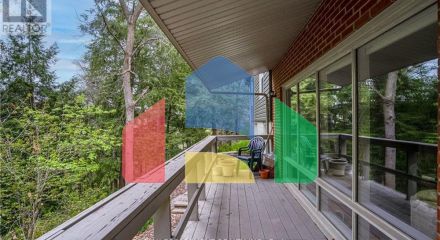 Residential - Single Family Home - Hamilton, Canada - Canada