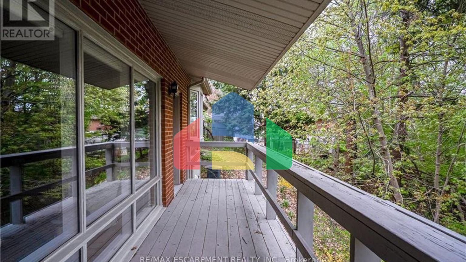 Residential - Single Family Home - Hamilton, Canada - Canada